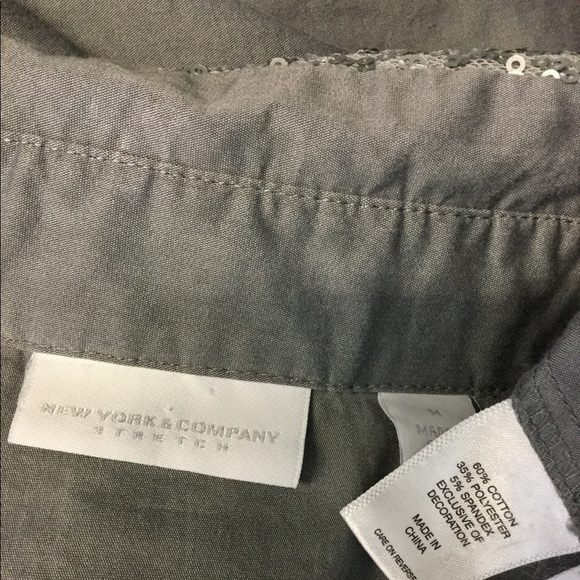 NewYork &Co Gray Button Down Size M (B-79) - Picture 5 of 5